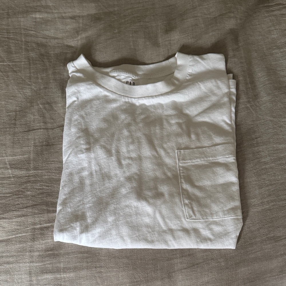 GAP White Short Sleeve Tee